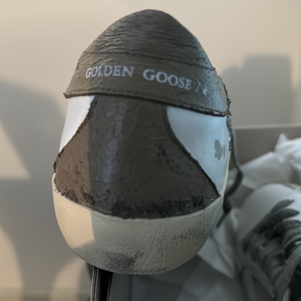 Golden goose sneakers. New without box. Never worn. - Picture 6 of 8